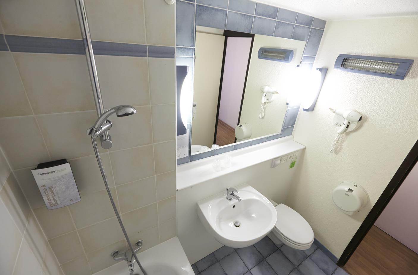 Campanile Paris Ouest - Boulogne Hotel Екстериор снимка