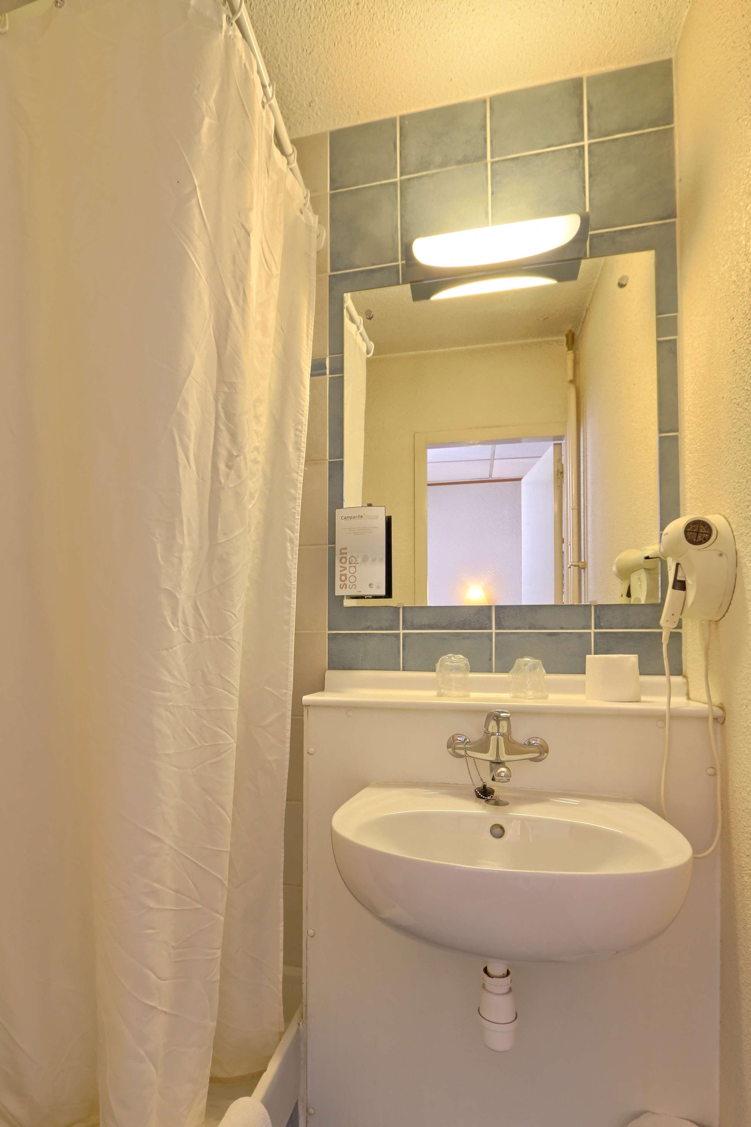 Campanile Paris Ouest - Boulogne Hotel Екстериор снимка