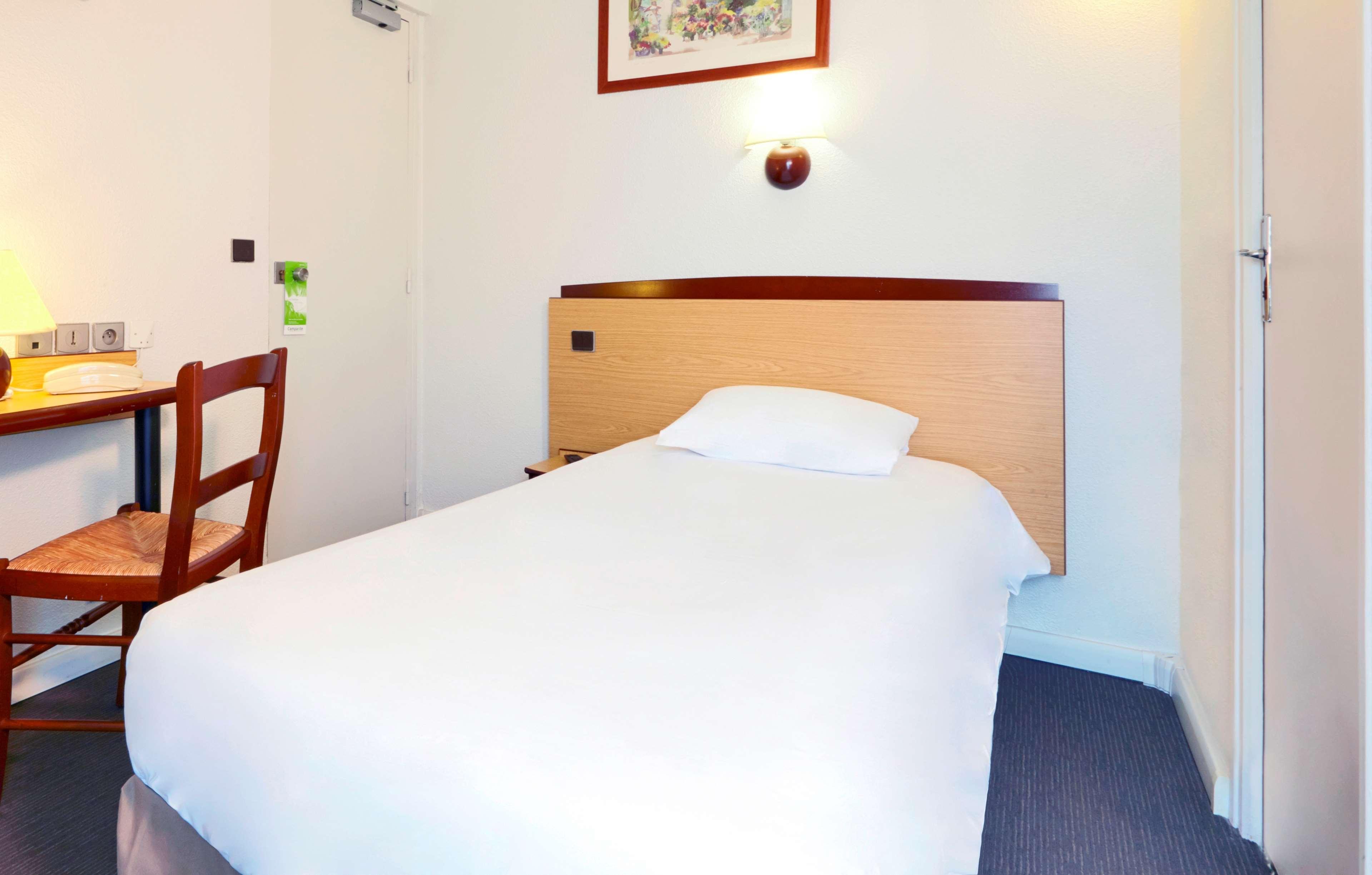 Campanile Paris Ouest - Boulogne Hotel Екстериор снимка