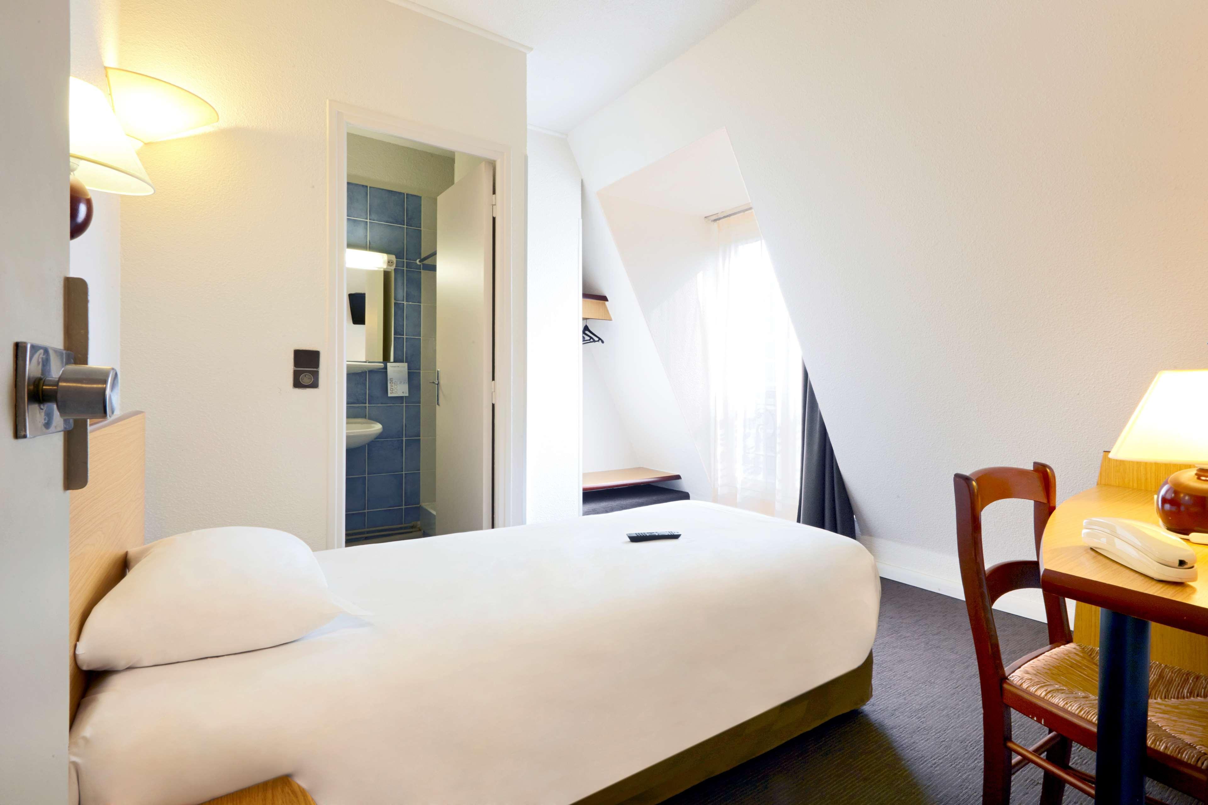 Campanile Paris Ouest - Boulogne Hotel Екстериор снимка