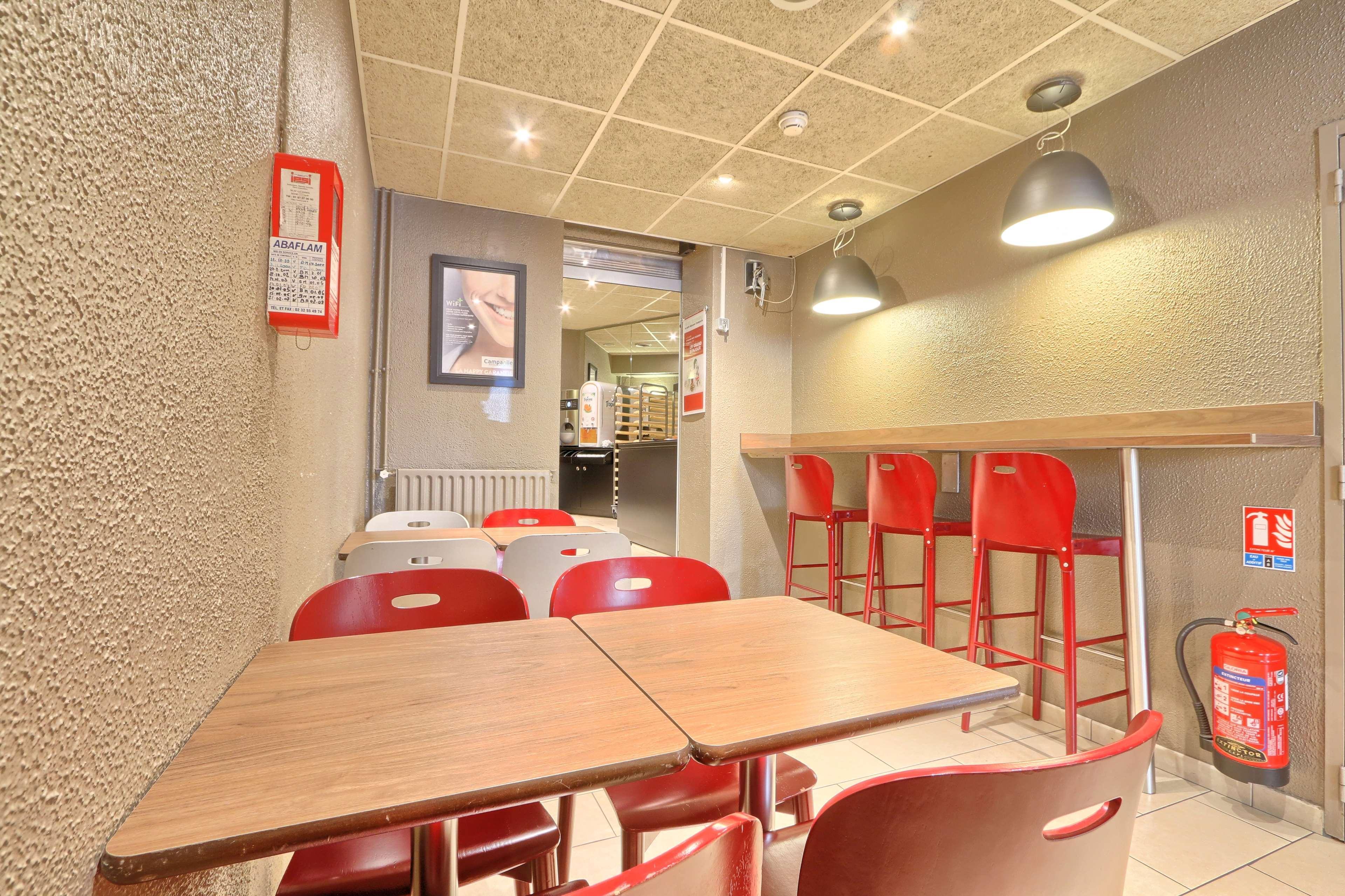 Campanile Paris Ouest - Boulogne Hotel Екстериор снимка