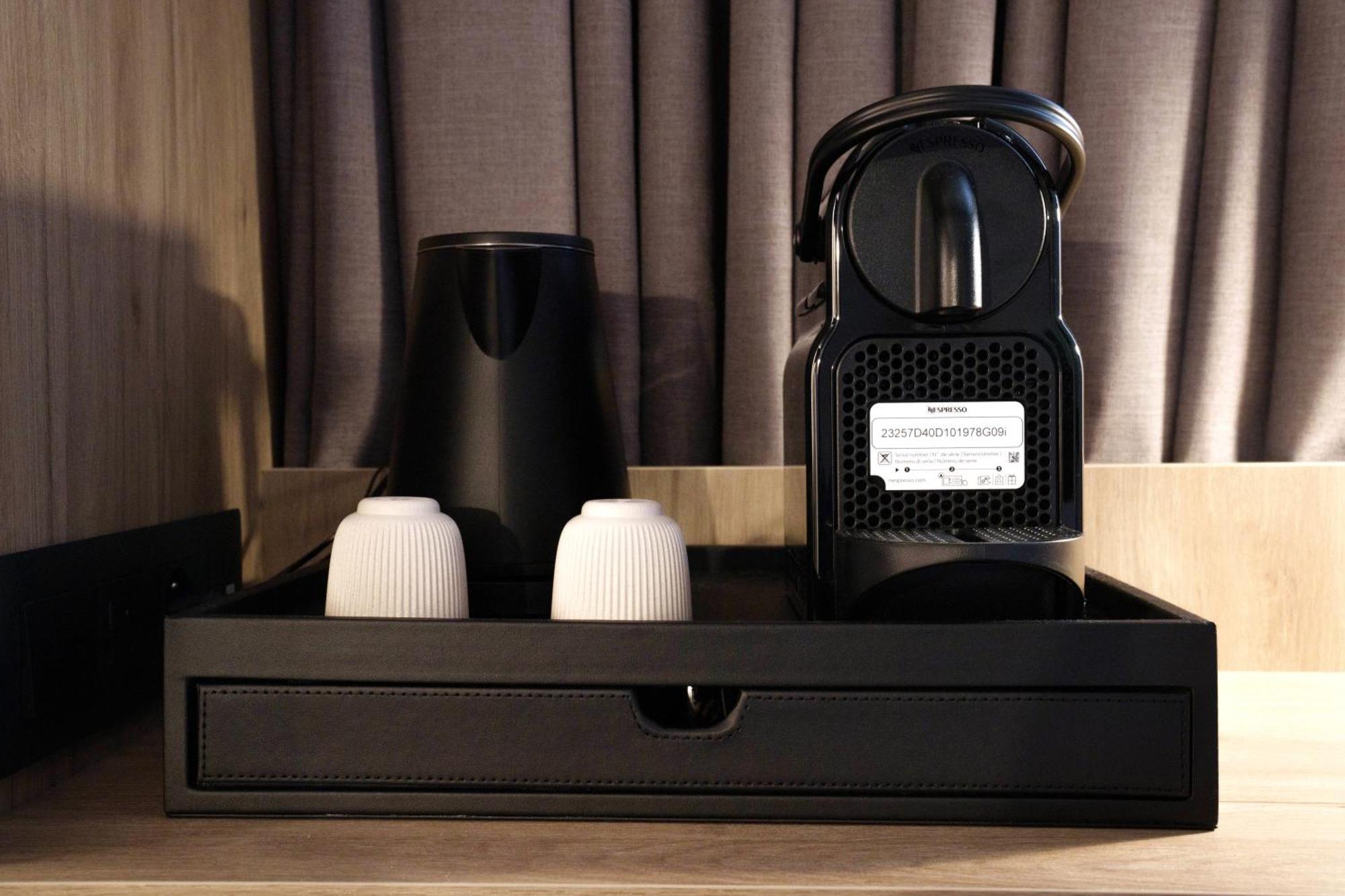 Campanile Paris Ouest - Boulogne Hotel Екстериор снимка