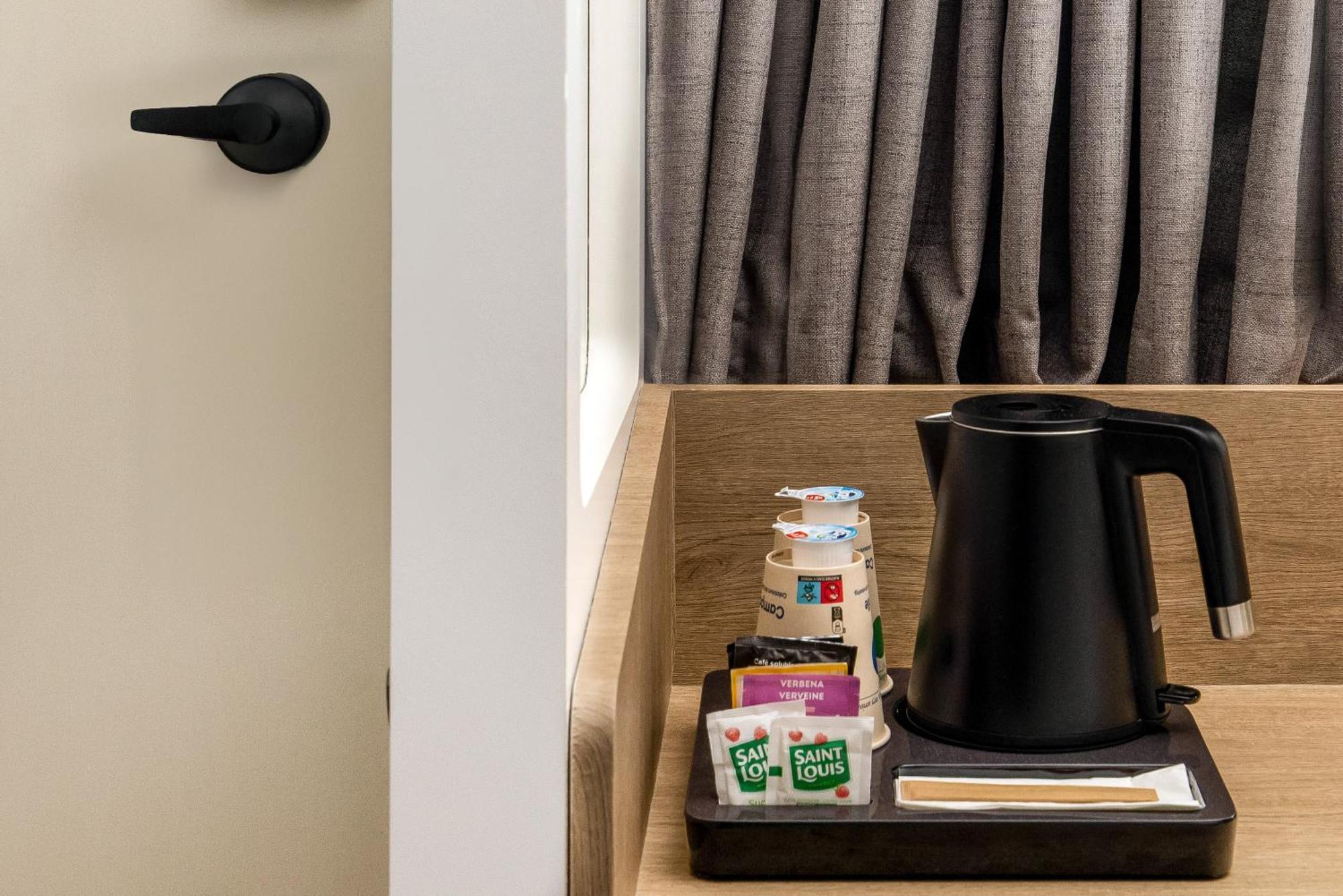 Campanile Paris Ouest - Boulogne Hotel Екстериор снимка