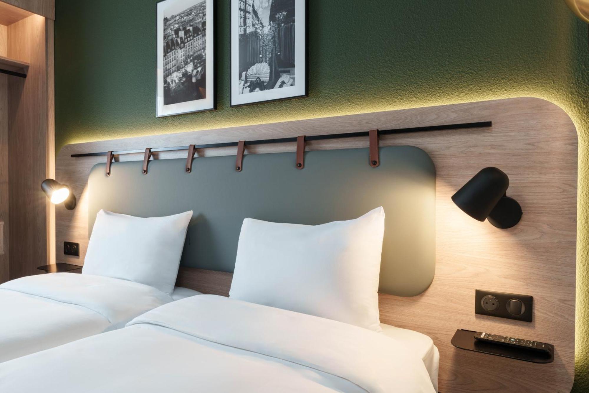 Campanile Paris Ouest - Boulogne Hotel Екстериор снимка