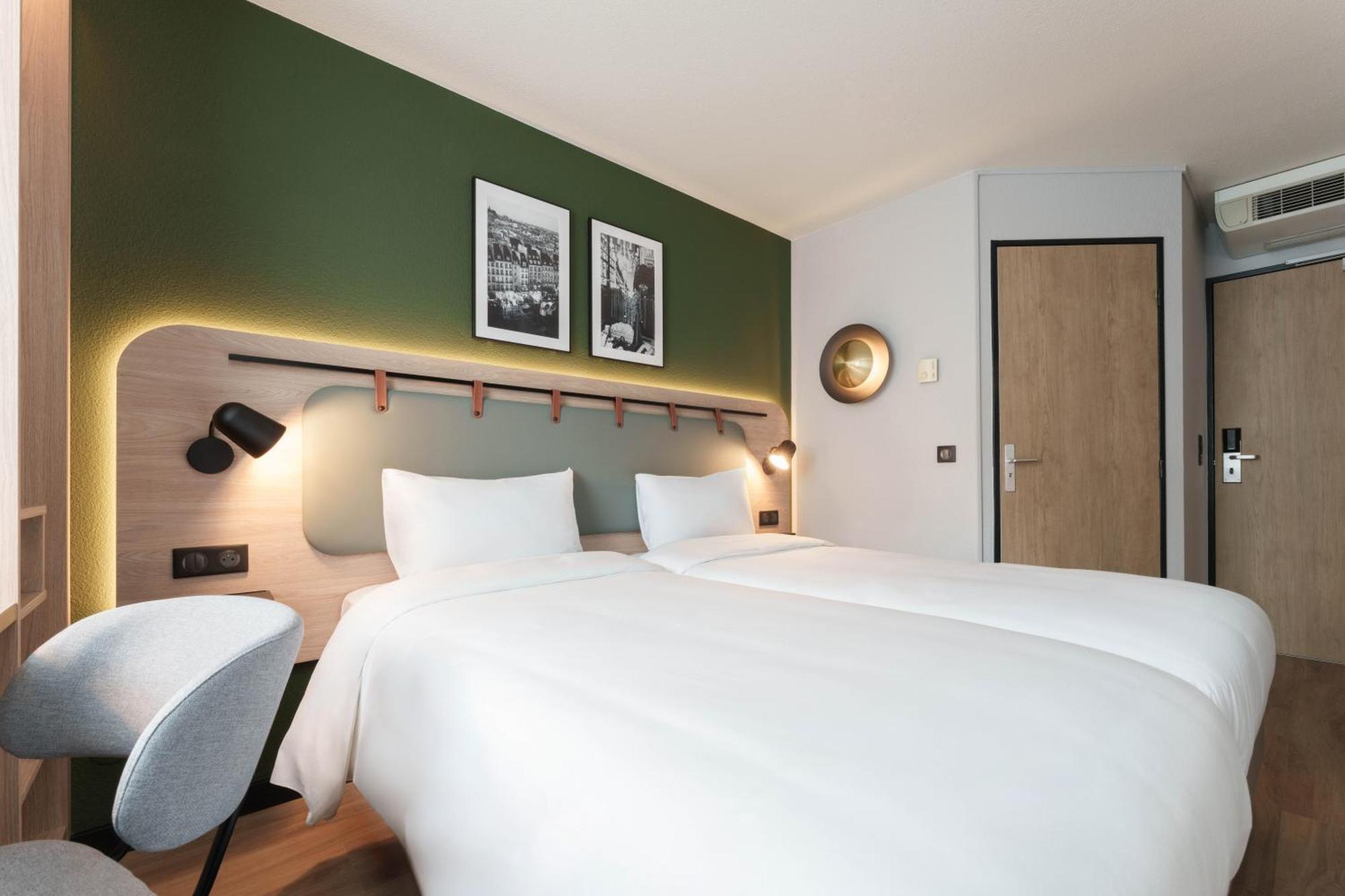 Campanile Paris Ouest - Boulogne Hotel Екстериор снимка