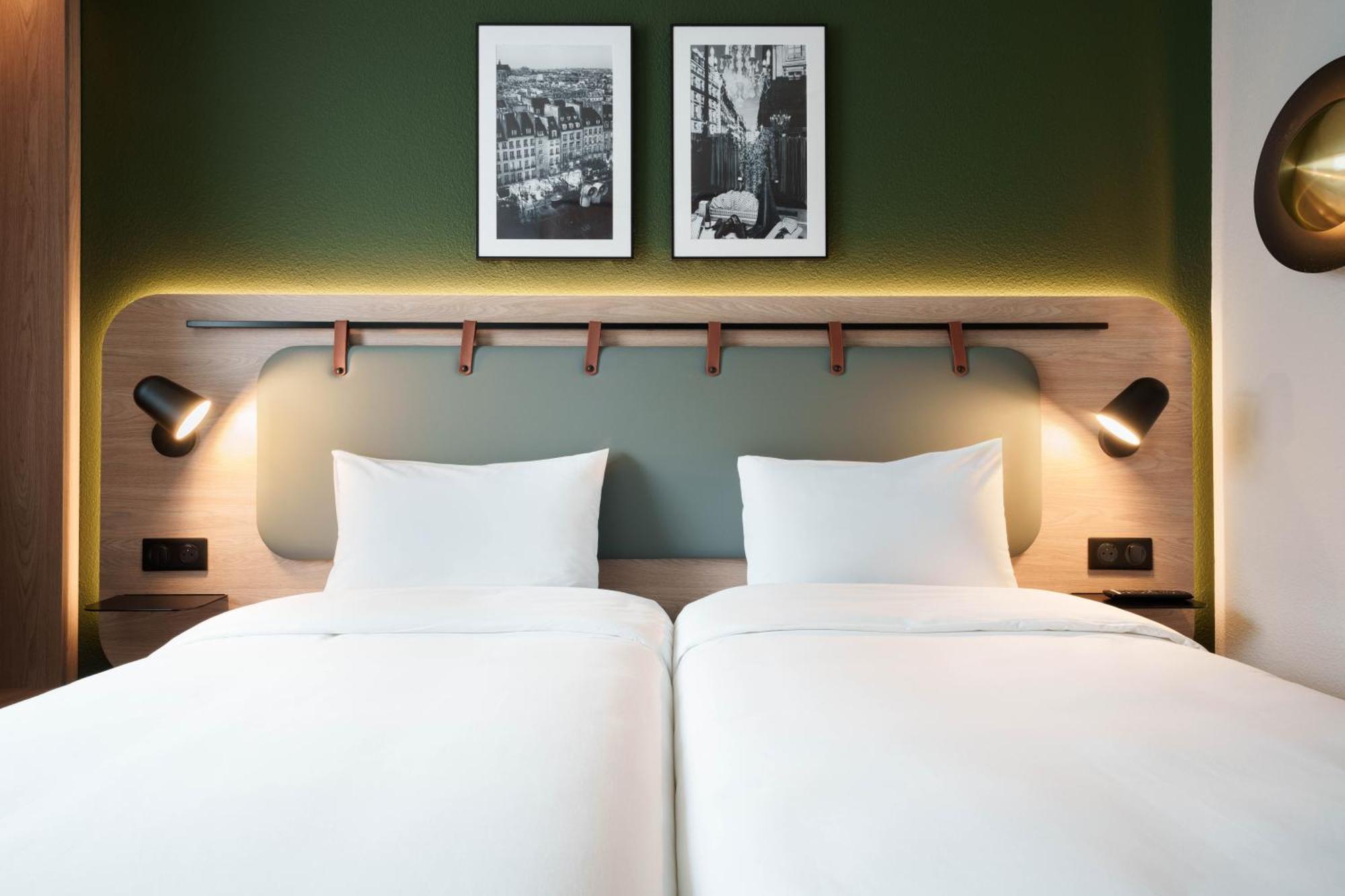Campanile Paris Ouest - Boulogne Hotel Екстериор снимка