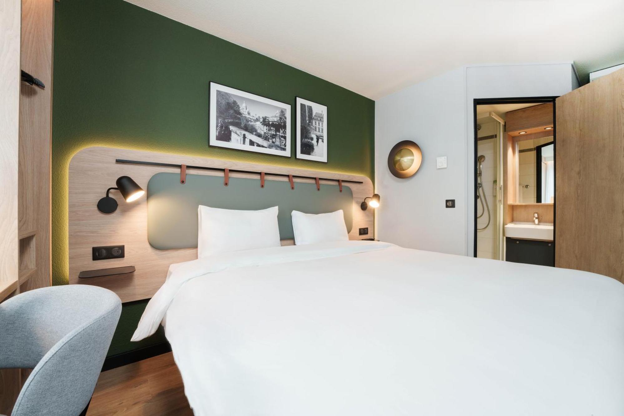 Campanile Paris Ouest - Boulogne Hotel Екстериор снимка
