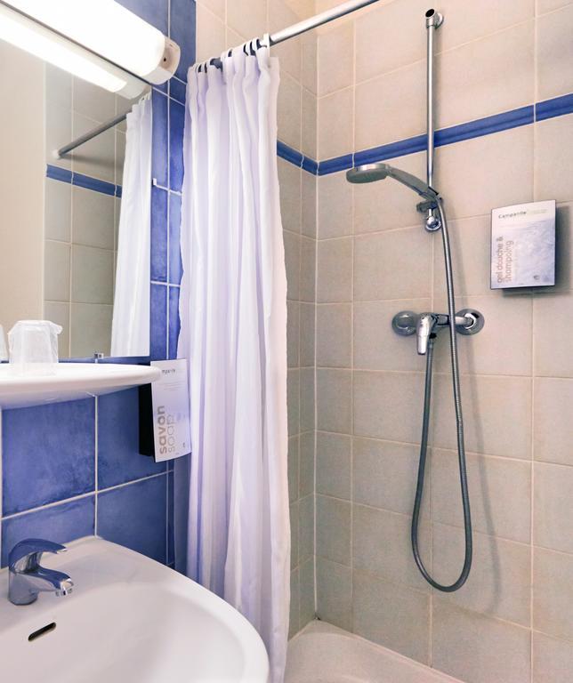 Campanile Paris Ouest - Boulogne Hotel Екстериор снимка
